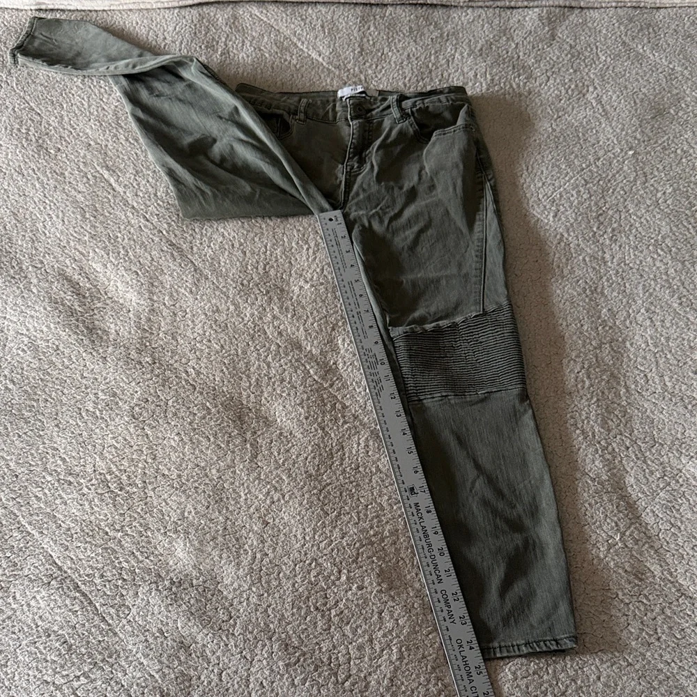 pistola stylish olive